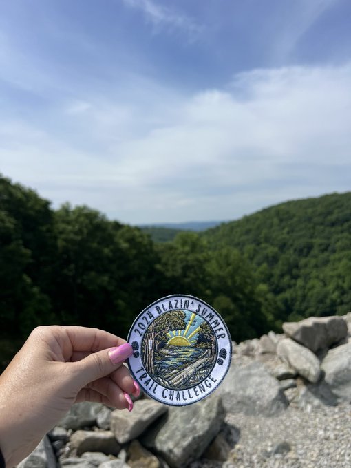 My weekend ☀️👣⛰️🌲  Hike 1 in the books for the #Blazinsummertrailchallenge https://t.co/TY6xvRr2gh<a href="/tag/blazinsummertrailchallenge"class="tags"><span>#blazinsummertrailchallenge</span></a>