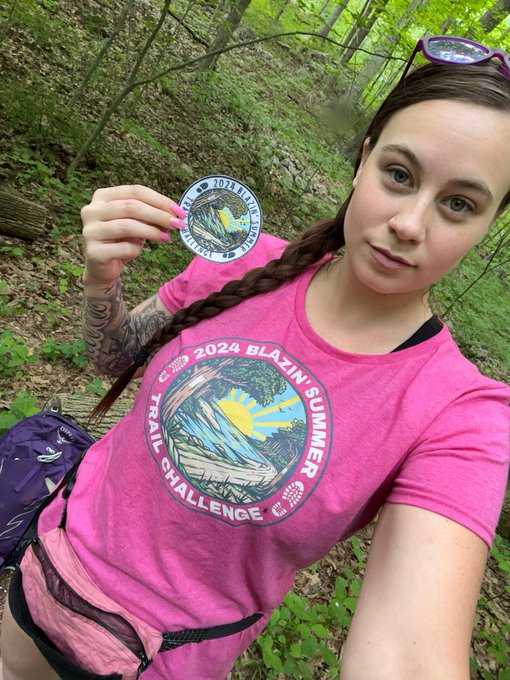 My weekend ☀️👣⛰️🌲  Hike 1 in the books for the #Blazinsummertrailchallenge https://t.co/TY6xvRr2gh<a href="/tag/blazinsummertrailchallenge"class="tags"><span>#blazinsummertrailchallenge</span></a>