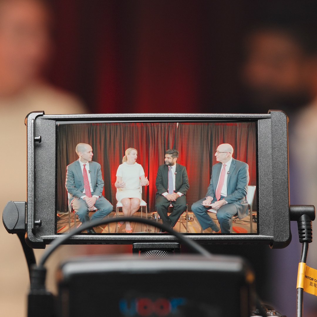 michael_savp's tweet photo. 📒 Case Study: STS Conference 2024

💡 Problem: Produce daily one-hour podcasts for 2-3 guests.

🚀 Solution: Multi-camera setup, key/tube lights, and boom/lavalier mics.

📜 Conclusion: Client thrilled with high-quality, mobile solution. 💼✨

Twitter's character limit sucks 🙃 https://t.co/9GzG1dXy82