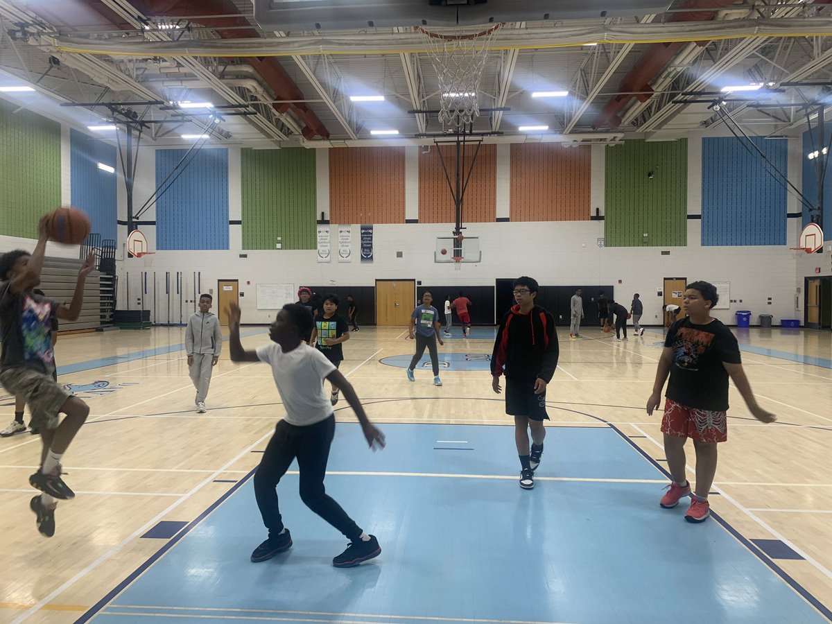 Davis Morning Basketball tweet media