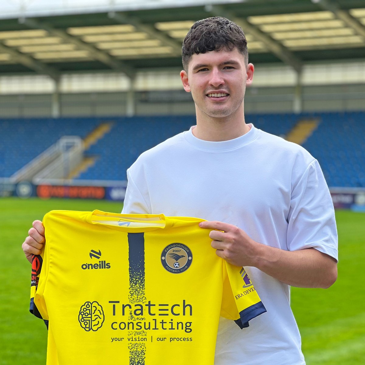 FarnboroughFC's tweet photo. Mason joins Boro on permanent deal

#FarnboroughFC have completed the signing of 20-year-old defender Ben Mason.