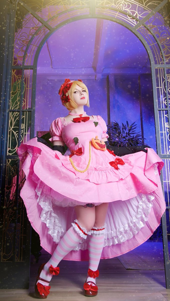 brounovskoe_cos's tweet image. Ho-ho-ho-ho! I'm glad to be invited to the tea party, I think I’ll stay here longer 💛

Lambdadelta by me 💛 
Ph by @_mascone 📸
Assistant @tyulen_oloe 🌸
_________________
#lambdadelta #umineko #uminekocosplay #うみねこのなく頃に  #ラムダデルタ