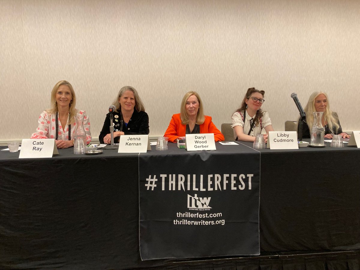 Cate Ray (link in bio to find me elsewhere) tweet media