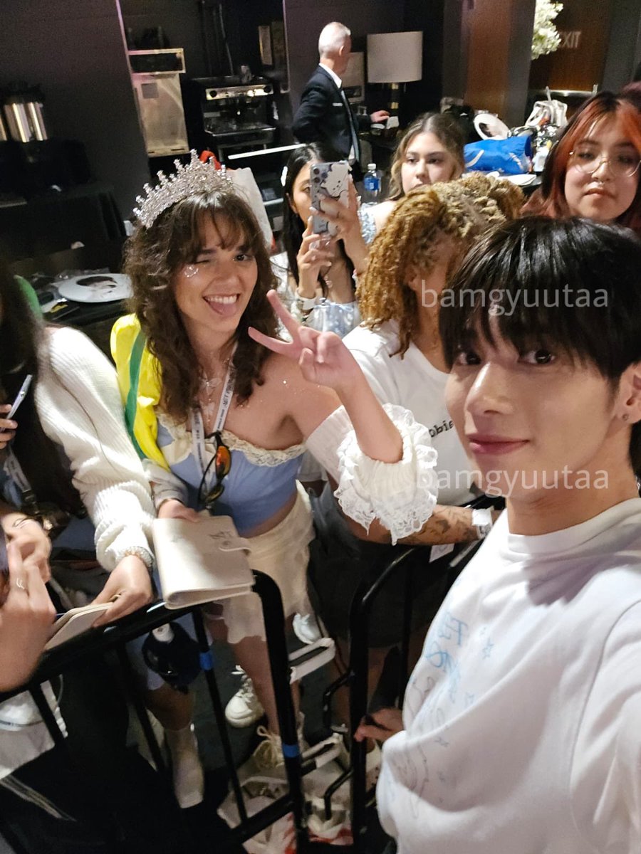 bamgyuutaa's tweet photo. eu e meu mano terry #ACT_PROMISE #ACT_PROMISE_US #TXT_IN_NY_D2 @TXT_members https://t.co/tsVraGIyQN