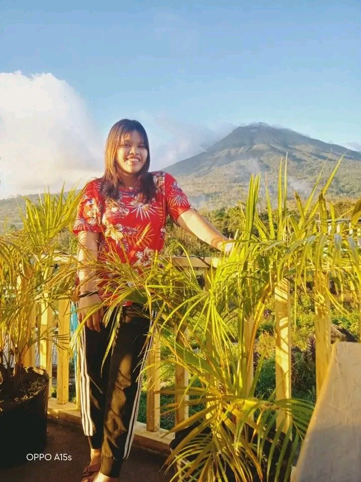 jeyelfaen's tweet photo. From this to This. Please pray po sa mga malalapit na lugar ng Mt. kanlaon
#philvolcs #mtkanlaon #eruption #asfall #volcanoeruption https://t.co/M42xkGGqmq