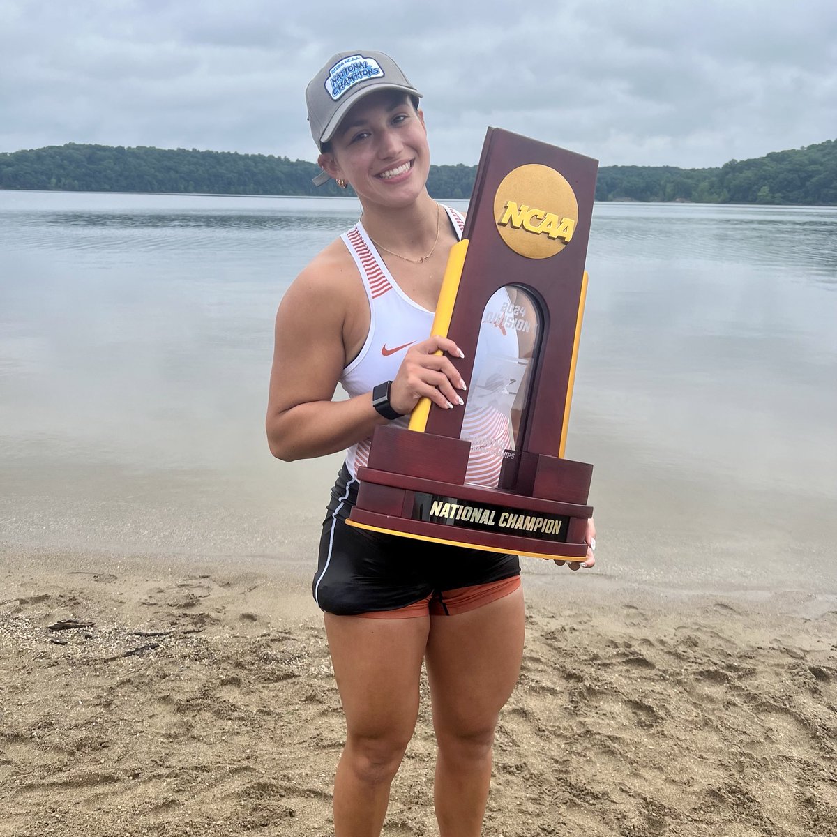 Congratulations to Ellie Rodriguez '22 on becoming a 𝑵𝒂𝒕𝒊𝒐𝒏𝒂𝒍 𝑪𝒉𝒂𝒎𝒑𝒊𝒐𝒏 over the weekend when the University of Texas Rowing team won the NCAA DI rowing national championship!

#GoFriars // #ForeverFriar