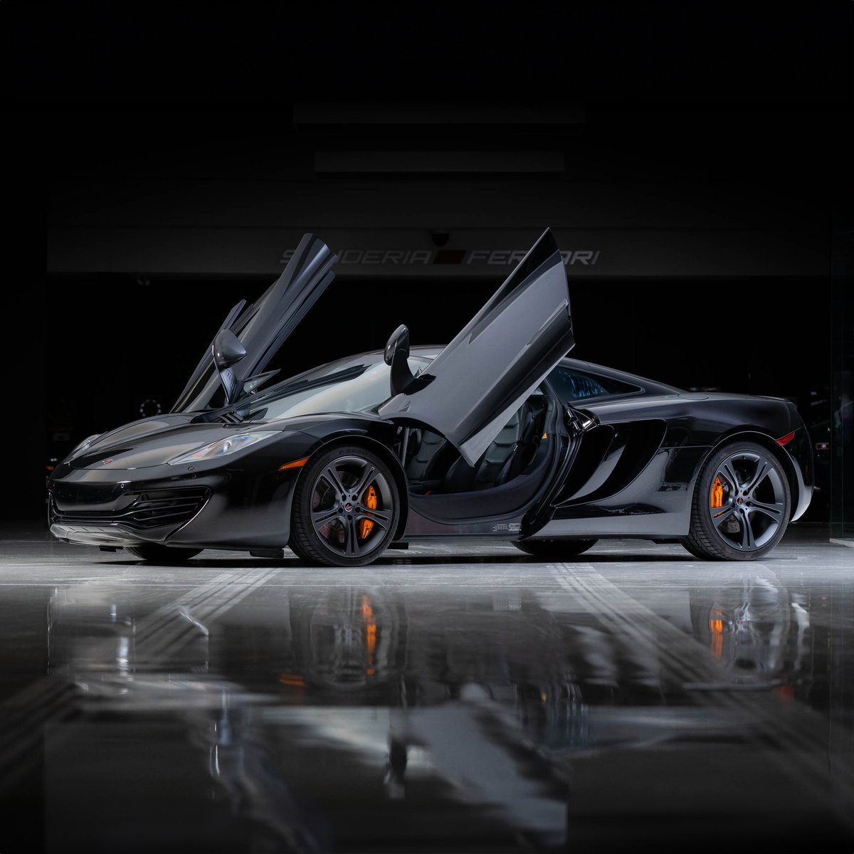 rmsothebys's tweet image. Lots in the Dare to Dream | Online auction begin closing today at 11:00 AM EDT! Explore a collection of cherished items from iconic figures—vehicles, trophies, racing books, sports memorabilia, and more, all without reserve. Bid now at bit.ly/3Krmu9L #RMSothebys