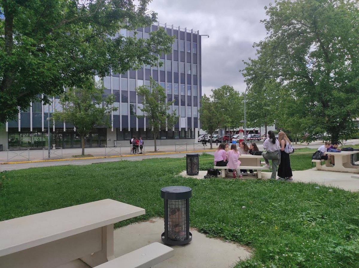 Lycée Jean Baylet tweet media