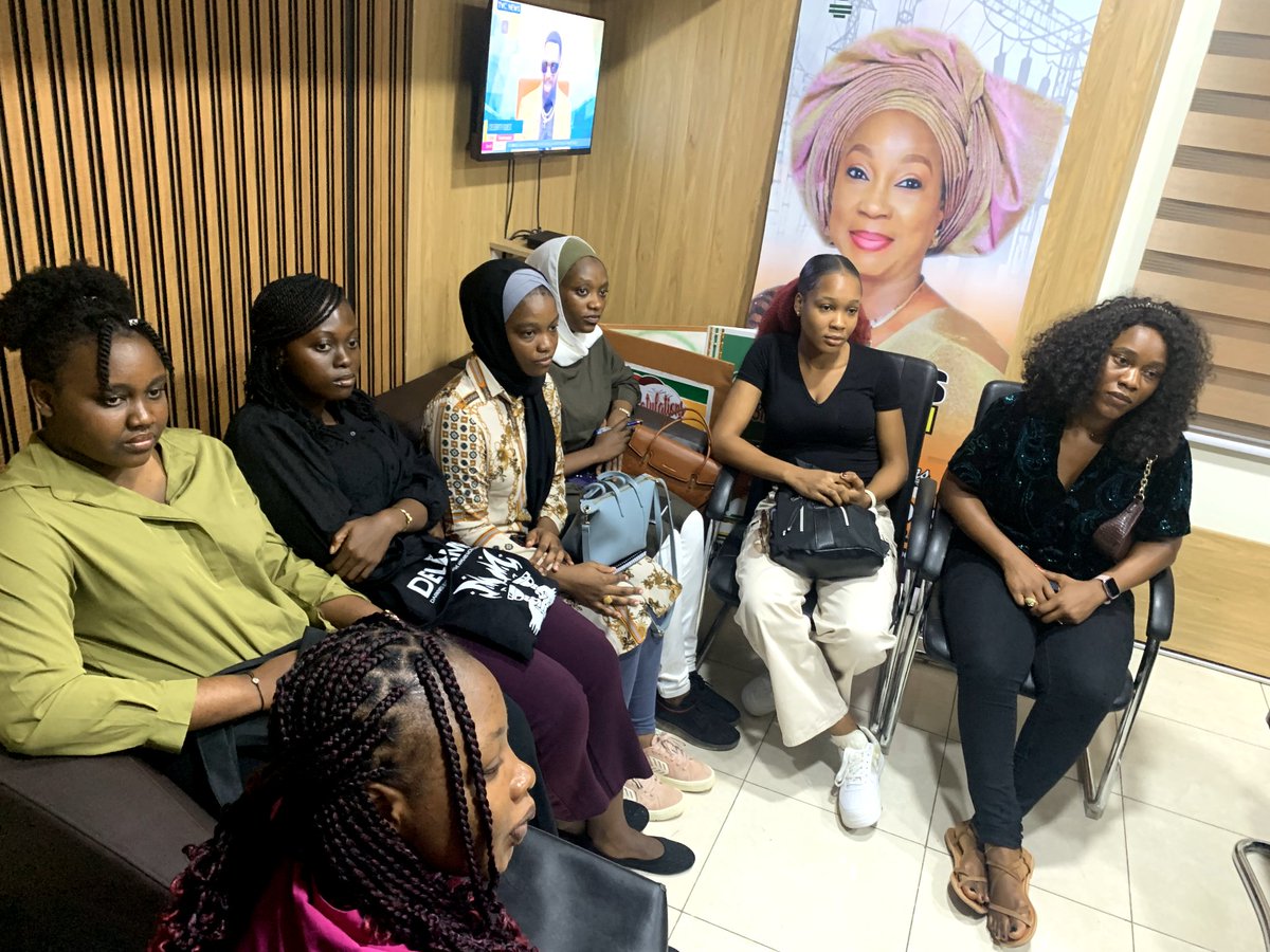 Rensource tweet media