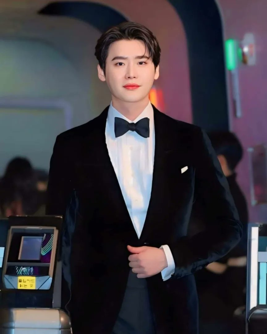 Charming

Lee Jong Suk 
#LeeJongSuk