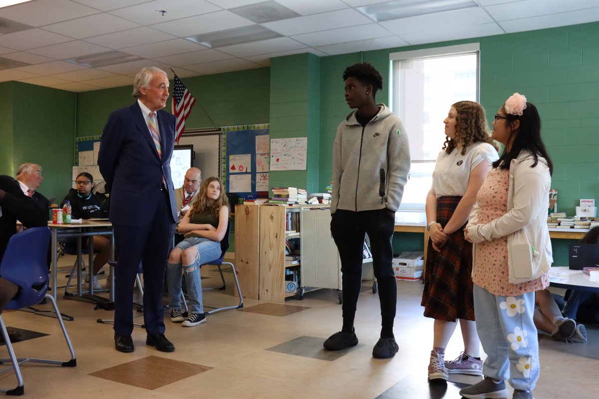 Ed Markey tweet media