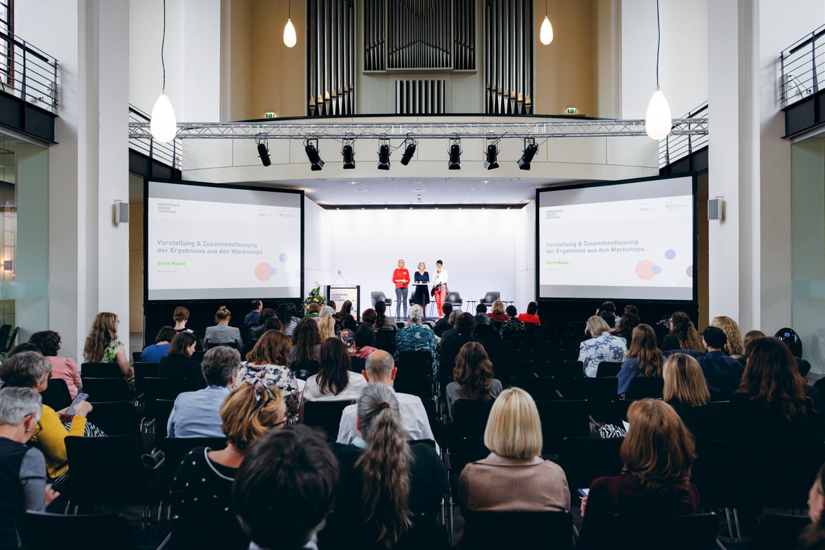 💡Am 28.Mai fand unsere #Fachkonferenz „Gemeinsam gegen #Sexismus – Maßnahmen wirksam umsetzen!" statt. Alle Infos zu den Referent*innen, den Inhalten und Ergebnissen der Fachkonferenz gibt es auf unserer Website: gemeinsam-gegen-sexismus.de/gemeinsam-gege…

Fotos: Felix Zahn/photothek.de