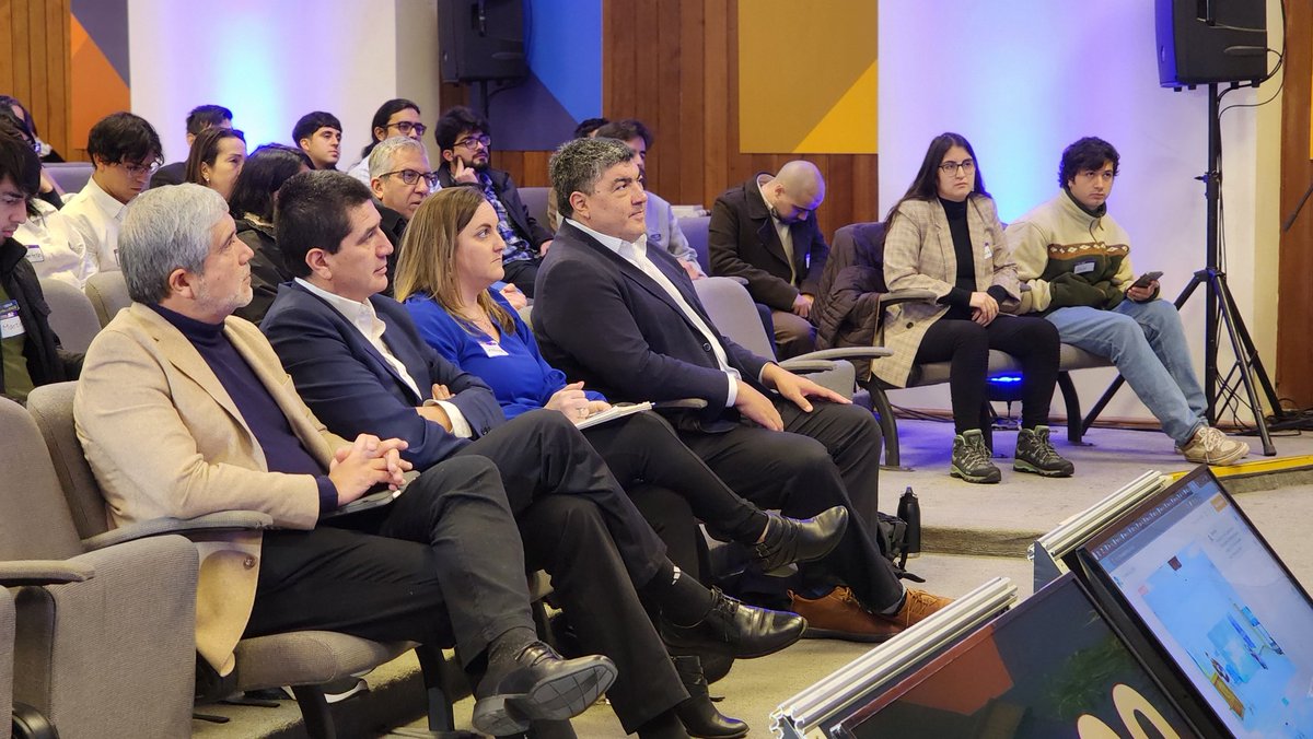 La mejor de las suertes para todos los equipos que en algunos minutos más presentan sus pitch en el 7th Gear Challenge by Chris Klaus, concurso que brinda la oportunidad de financiar ideas tecnológicas desde el Bibio para el mundo

<a href="/TVUNoticias/">TVU Noticias</a> <a href="/udeconcepcion/">Universidad de Concepción</a> <a href="/DiarioConce/">Diario Concepción</a>