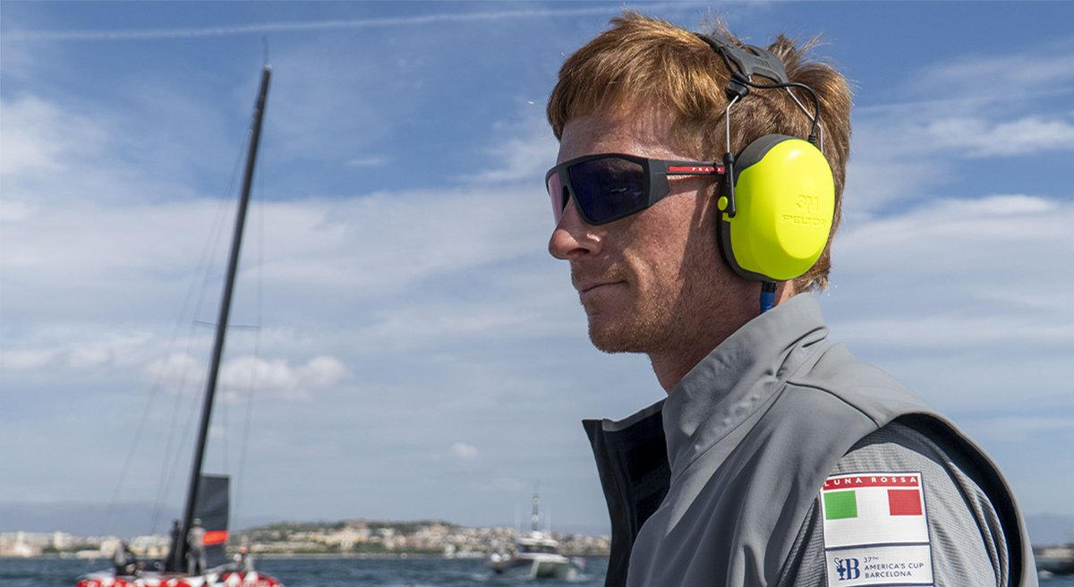 Si parla di vela. Che c'entra? C'entra eccome, perché <a href="/PaoloSimion/">Paolo Simion</a>, ex corridore del <a href="/Bardiani_CSF/">Bardiani-CSF 7 Saber</a> è nell'equipaggio di <a href="/lunarossa/">Luna Rossa Team</a> e dal 22 agosto gareggerà nell'America's Cup. La sua presenza in barca non è casuale...
bici.pro/focus/incontri…