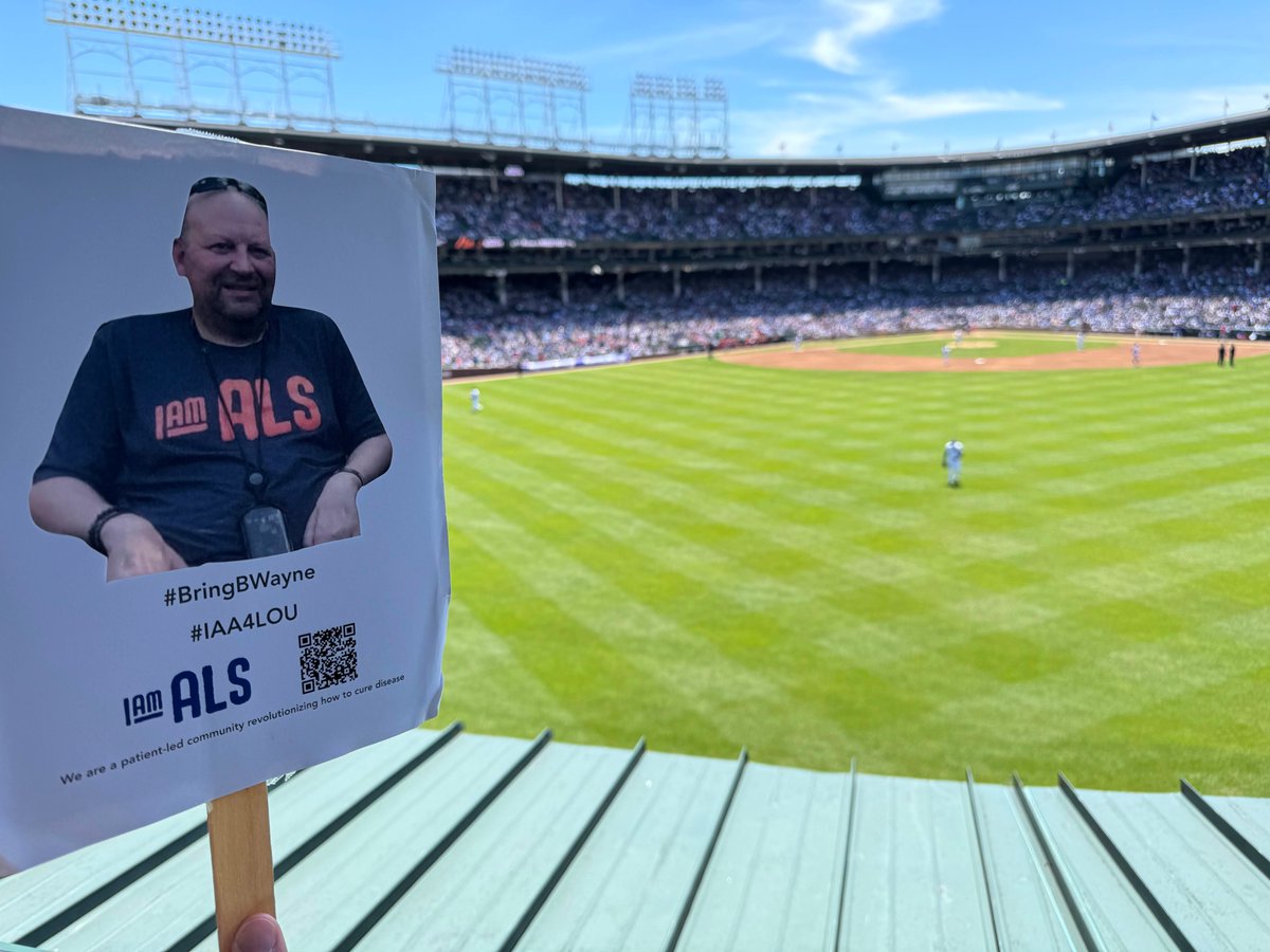 MarkSooHoo's tweet photo. #LouGehrigDay is an amazing way to raise awareness to #EndALS. Thanks to @LG4Day @iamalsorg @MLB and many others that make it possible.
We #BringBWayne to honor his vision and legacy. Getting to touch the grass at the Friendly Confines was an added bonus. Thank you @Cubs! https://t.co/4Q8V6BKv5D
