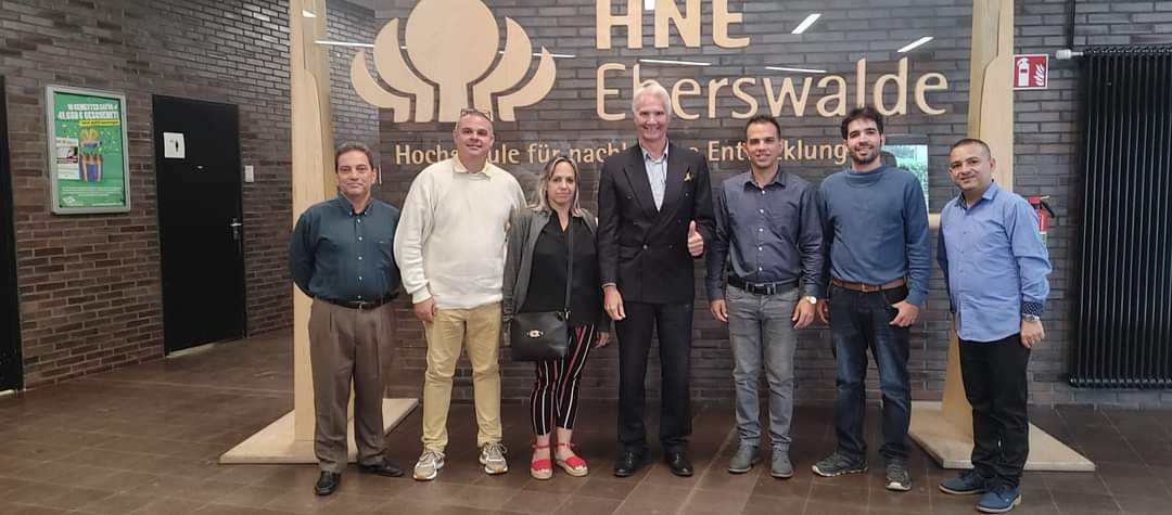 Inicia en la Universidad Alemana de Eberswalde actividades del proyecto internacional "El fortalecimiento en el compromiso con los ODS a través de espacios innovadores de aprendizaje", donde participan la <a href="/UCLVCU/">UCLV 🇨🇺</a> y <a href="/UnissJMarti/">Universidad de Sancti Spíritus José Martí Pérez</a>

#TransformamosParaElDesarrollo
#UniversidadCubana