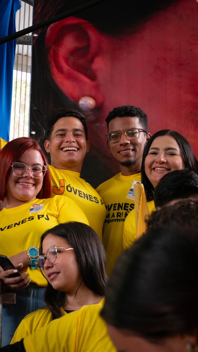 JovenesPr1meroJ's tweet photo. Lunes de #PhotoDump 

Comité Político Nacional de @Pr1meroJusticia 

ROSTROS DE JÓVENES PJ https://t.co/I3rDvwv9q8