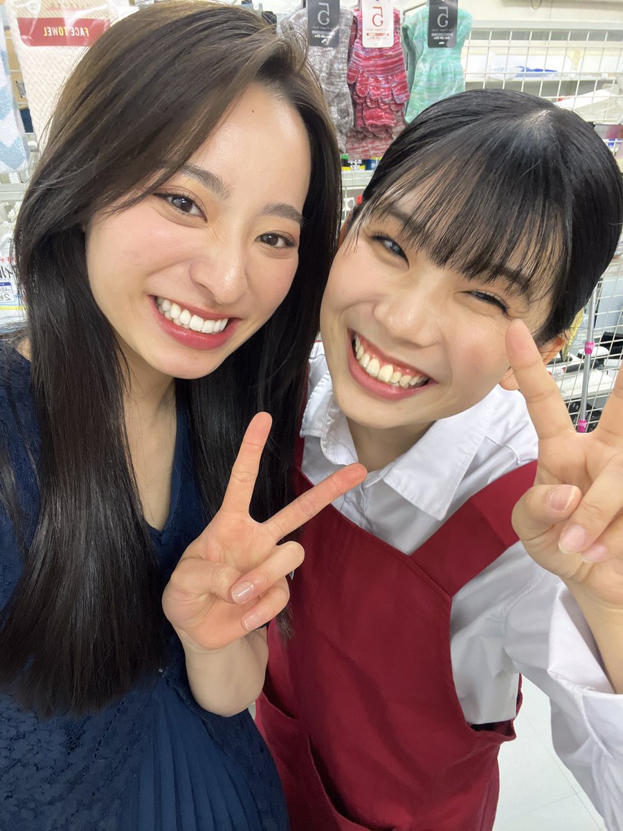 asaki_mana's tweet photo. みんな大好きあのちゃん！
最近一緒になること多い♡

『得る者失う物』みてね〜〜

https://t.co/TgyM2dbZBQ https://t.co/x6aZb7VUkA