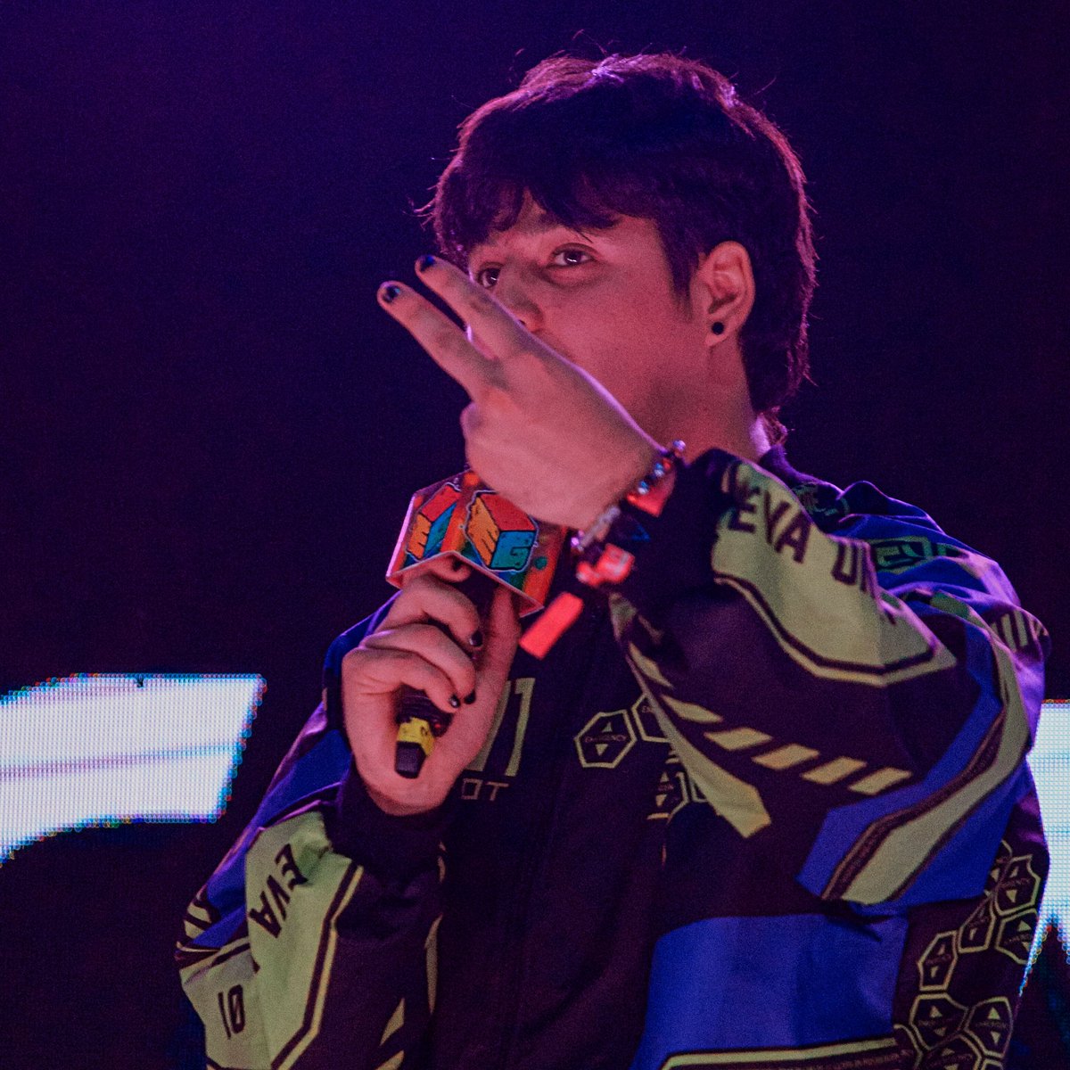 Maveh⭐ tweet media