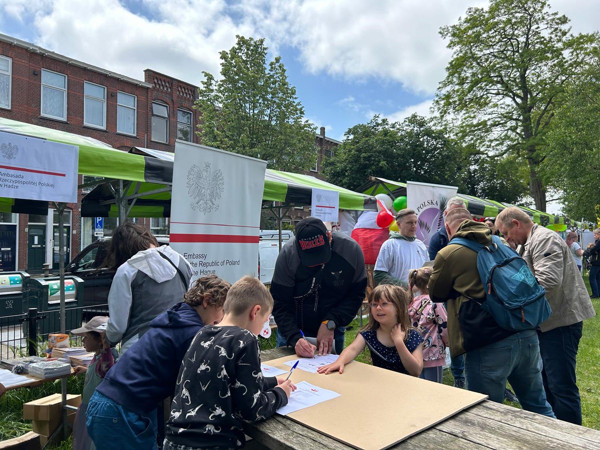 PLinNederland tweet media