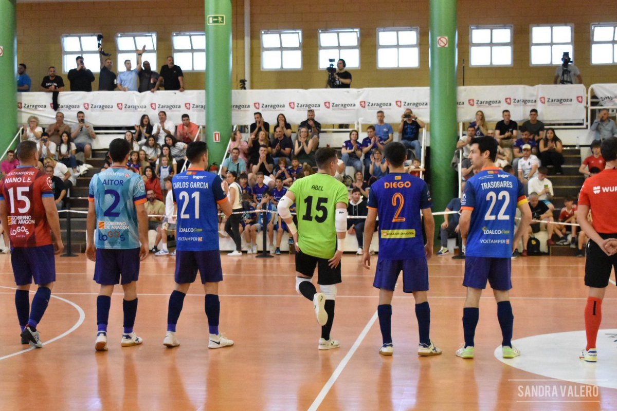 EntrerriosAuto's tweet photo. 💙 Los nuestros, luciendo camisetas de ex jugadores del Colo que también son partícipes, junto a otros, de los éxitos del equipo esta temporada

🧡 ¡Un merecido reconocimiento y homenaje para todos ellos!

📸 @sandraavalero https://t.co/bOfK2cy6u6