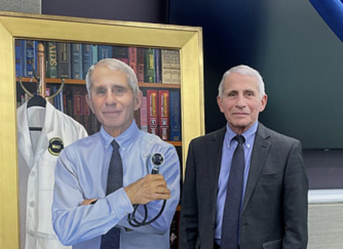 RWMaloneMD's tweet photo. $690 million in royalty payments from pharma went to the National Institute of Allergy and Infectious Disease (NIAID), Fauci, and 260 of its scientists between 2021 and 2023.  
This conflict of interest loophole must stop. https://t.co/hE5aoVMoxQ