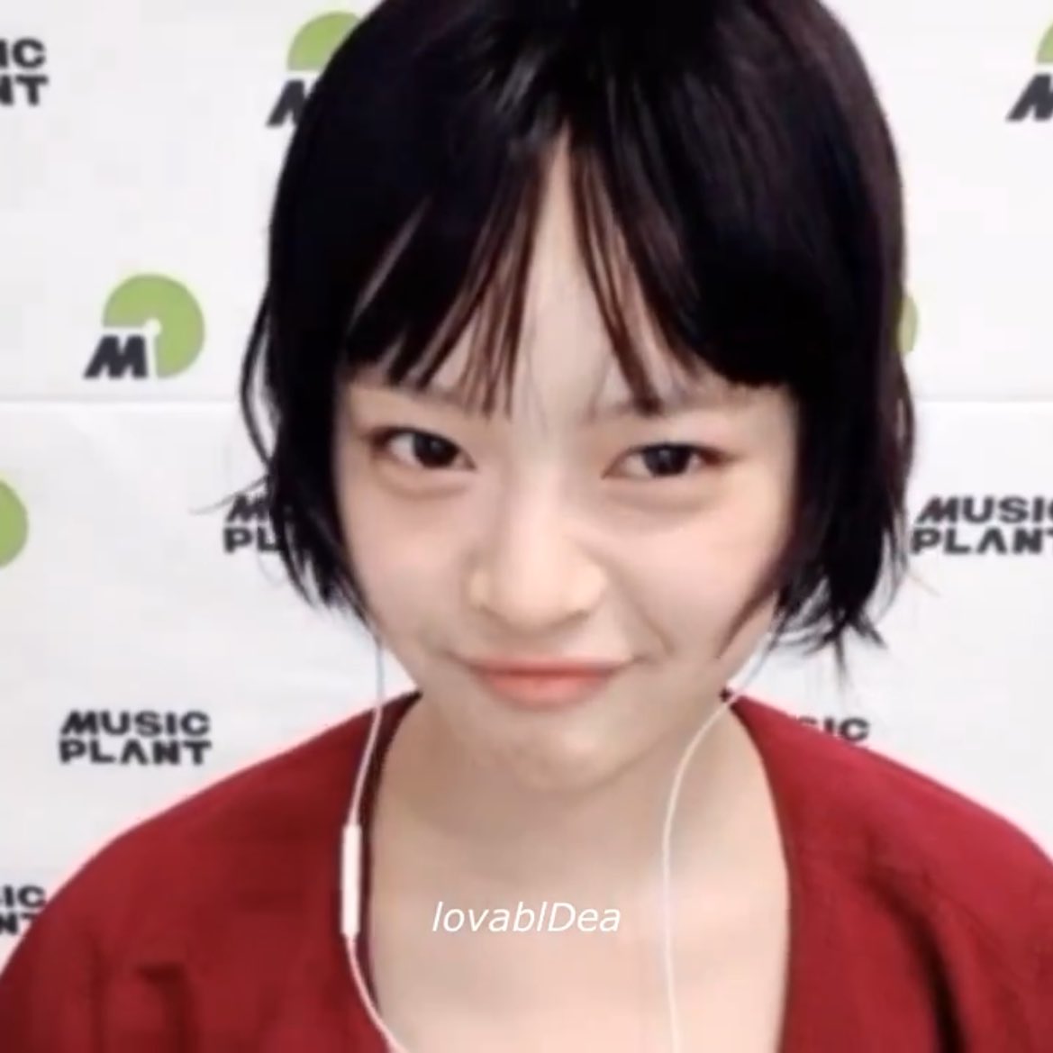 진짜너무귀여움진실로귀여워서심장에너무해로움키우고싶음물어뜯겨도좋으니까제발내가거두게해줬으면좋겟음제발한번만기회를주면안되나