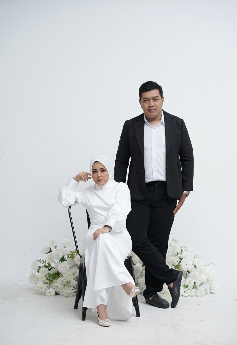 rizkyhari15's tweet photo. Terima kasih kepada kesayanganku yg telah mau berjuang mulai dr 0 sampai ke titik yg dimana aku berada sekarang aku tau menunggu itu sangat membosankan tapi aku yakin hasil dr menunggu itu tidak bakal sia sia akhirnya hajat yg kita impikan yg kita rencanakan mulai terwujud ❤️❤️ https://t.co/mOwwA2PXfv