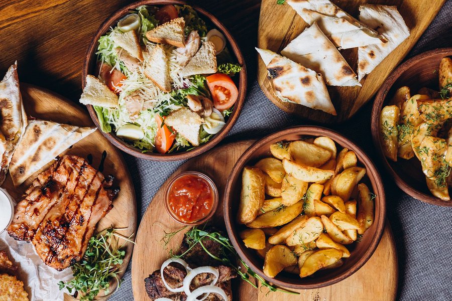 visionradio891's tweet photo. Lunch time request with @orishababless 

#VisionBase https://t.co/fbZv1u0ceM