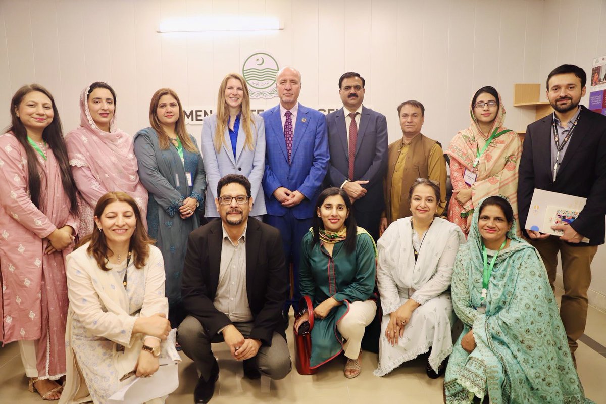 JaneMarriottUK's tweet photo. Inspired by the Punjab Women Protection Centre, providing life-saving shelter, support with police and legal aid to vulnerable women who need it most through the UK’s Aawaz programme. Deeply moved by the stories of survivors here today. https://t.co/ixMBo5q7Wm