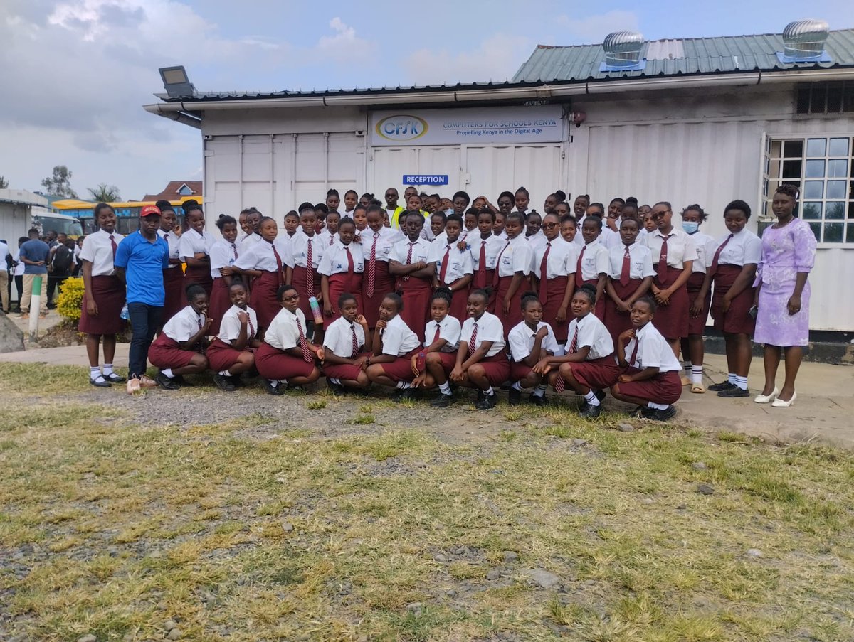 Big thanks to the spirited students from Yururu Girls High School who brightened our day with their visit! 🌟 They toured our ICT Refurb Workshop, E-Waste Recycling Facility ♻️, and Battery Recycling Facility 🔋.  

Book a trip: Call 0720350930 or email cfsk@cfsk.org.