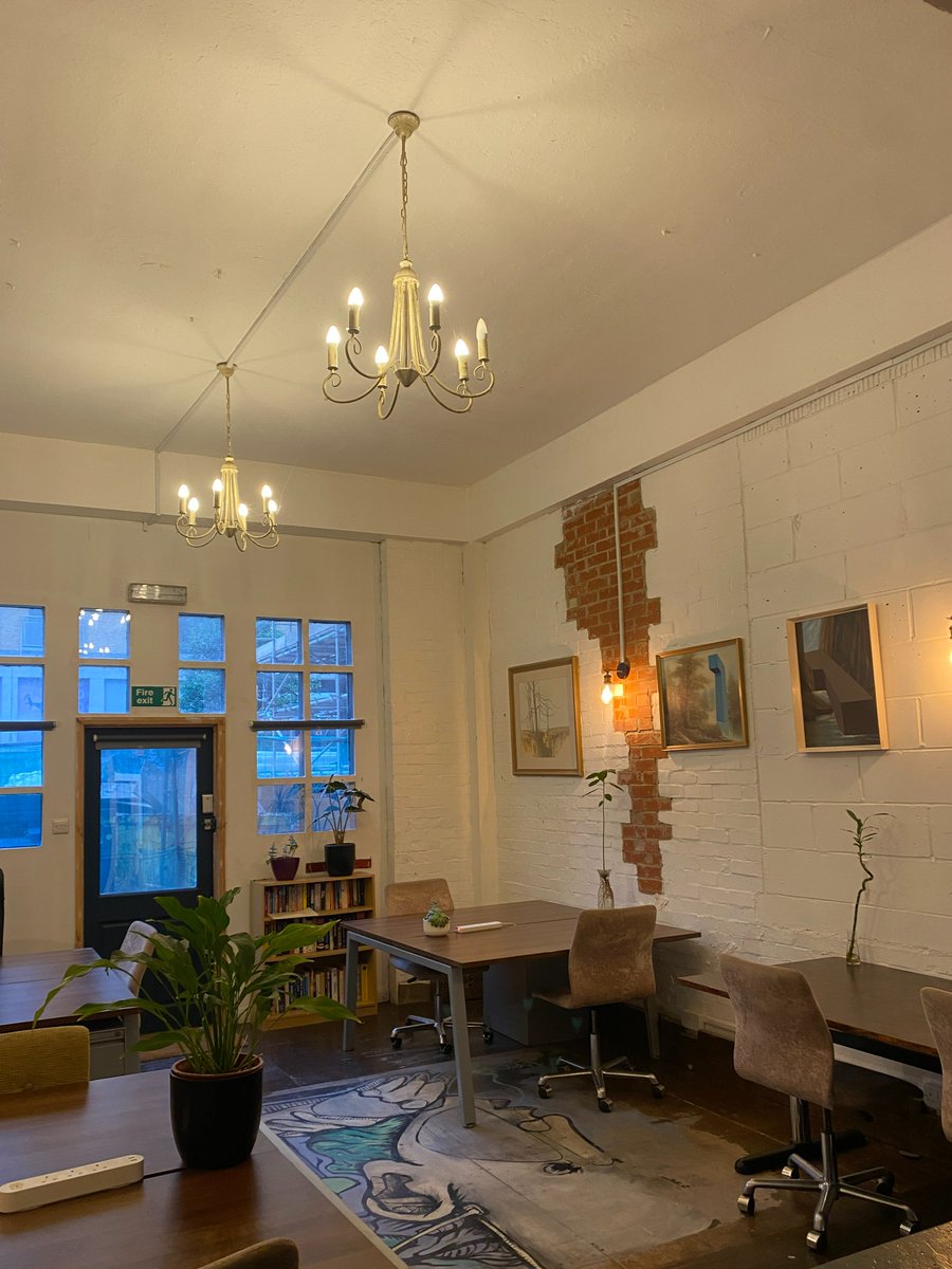 Little rare 📸of suite 8, one of our coworking rooms early this morning. Clinical isn't our vibe. 

The workspace is open 7 days a week 8am-11pm. Our quirky rooms are adorned with local artwork. With 1 GB fibre - you get things done fast 🥰. Find out more: matthewsyard.com/join