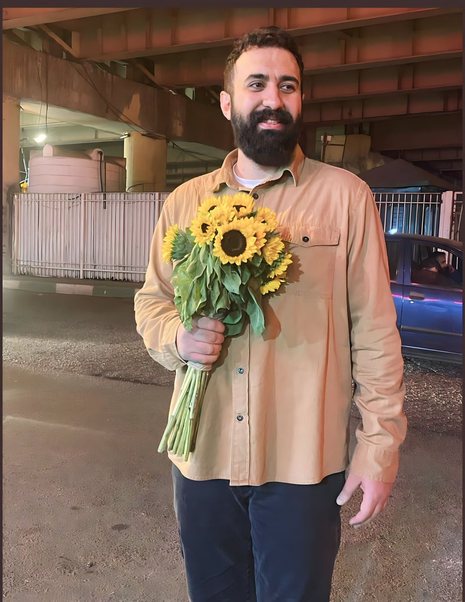 negin_amini1's tweet photo. از دلتنگی گذشت،جانم برای دیدن و بودنت درد میکند

#مهدی_یراحی 
#MehdiYarrahi https://t.co/f0ejEBpTse