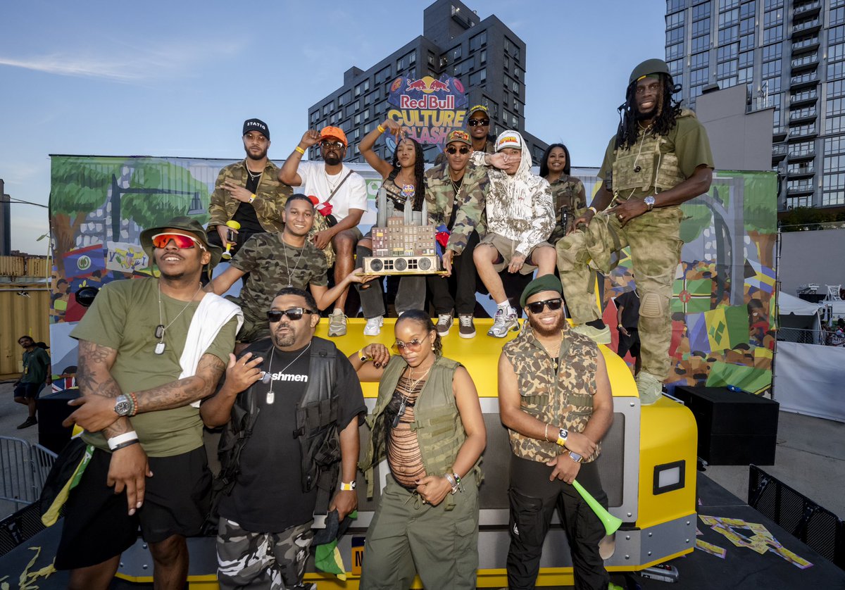 DEEJAYPUFFY's tweet photo. Champion Squad 🏆 💣 No Long Talk 🤫  Red Bull Culture Clash 🗽 https://t.co/bETObFfxnz