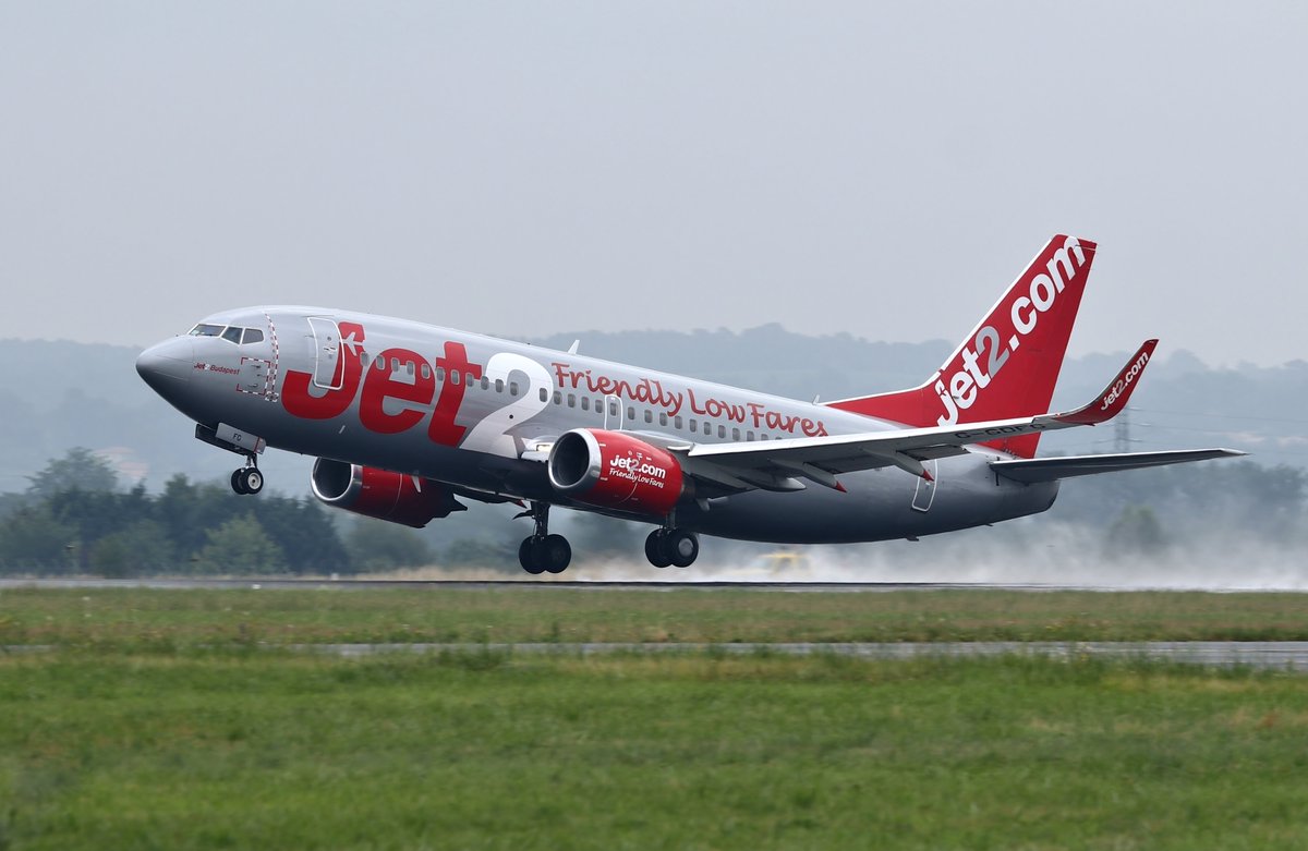 Aerobergerac's tweet photo. Les vols au départ de Bergerac opérés par https://t.co/C4Jmx2L6BA and Jet2holidays ont repris !

Destinations : @LBIAirport  et @manairport ✈️

Réservez vos billets dès aujourd'hui sur le site de l'aéroport de Bergerac :
https://t.co/wD2smgOKjN

#avgeek #jet2 @jet2tweets https://t.co/YMj1GymqbN