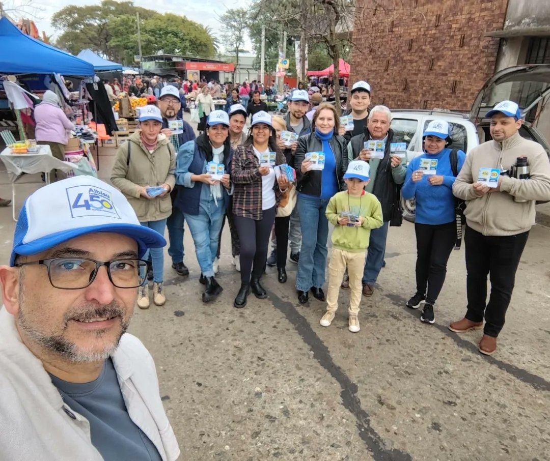 Lista450's tweet photo. #FindeAFull!!!
La @Lista450 no para!!!
#UruguayHaciaAdelante
#AlbisuIntendente
@AlvaroDelgadoUy
@CarlosAlbisu
@carlosilva_50
@HugoPreviale https://t.co/tKhuoPNeSH
