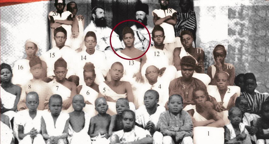 Hoy, 3 de Junio: San Carlos Lwanga y compañeros mártires. Uganda, 1886.
Mártires por no querer practicar la sodomía ante los pedidos del rey.
El Rey, homosexual, les solicitó tener relaciones: 
-“¿Aún queréis ser cristianos?”.
- “Sí, seremos cristianos hasta la muerte. Puedes