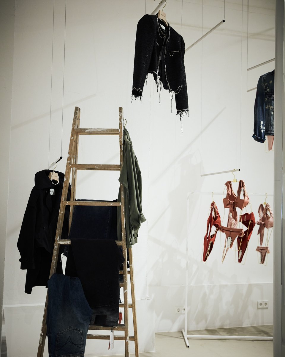 ✨🌱Durant els dies 22, 23 i 24 de maig, l’Espai d’Art Moda de Casa Rius (<a href="/RiusCasa/">Casa Rius</a> ) va tornar a obrir les seves portes🥹Aquest Espai torna a formar part de tot el complex i en aquesta ocasió, vam tenir un Pop Up 🕶️👙👗👜 amb diverses marques