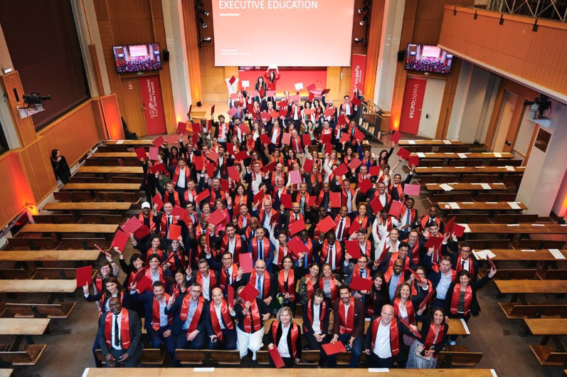 Sciences Po (@sciencespo) on Twitter photo 🎓 Félicitations aux 141 diplômées et diplômés de
<a href="/ScPoExecEd/">Sciences Po Executive Education</a> !
Ils vont maintenant pouvoir explorer de nouveaux horizons professionnels👏 🎓 Félicitations aux 141 diplômées et diplômés de
<a href="/ScPoExecEd/">Sciences Po Executive Education</a> !
Ils vont maintenant pouvoir explorer de nouveaux horizons professionnels👏