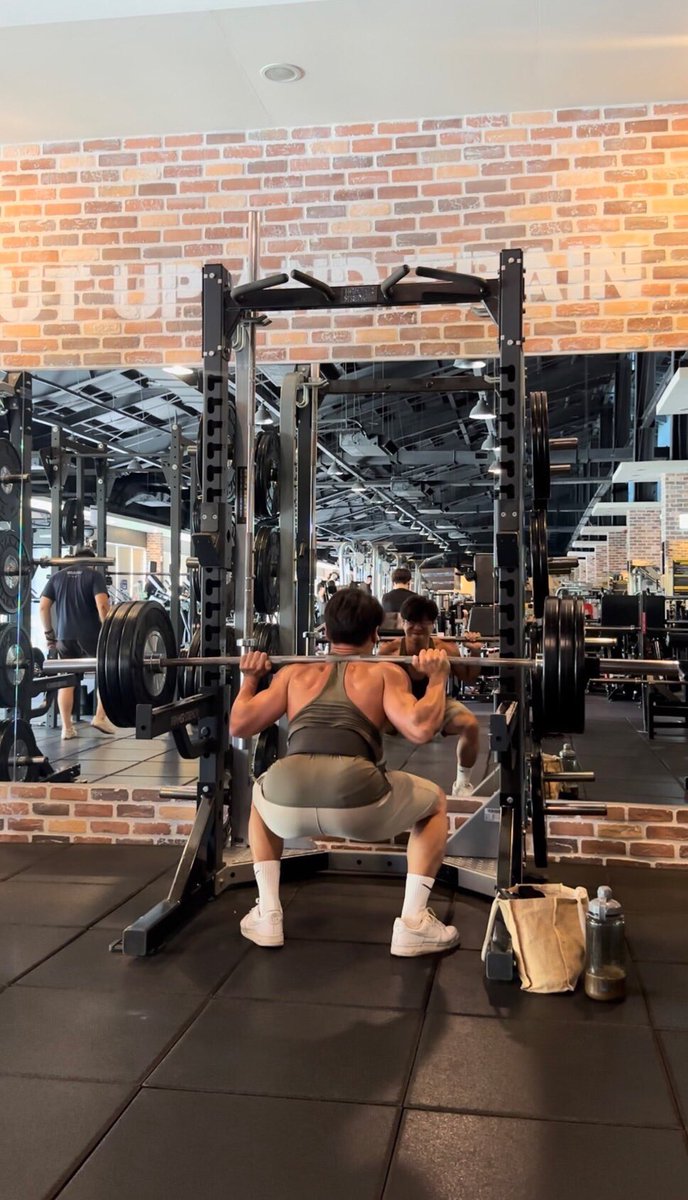 NaiLiu（奶綠 tweet media