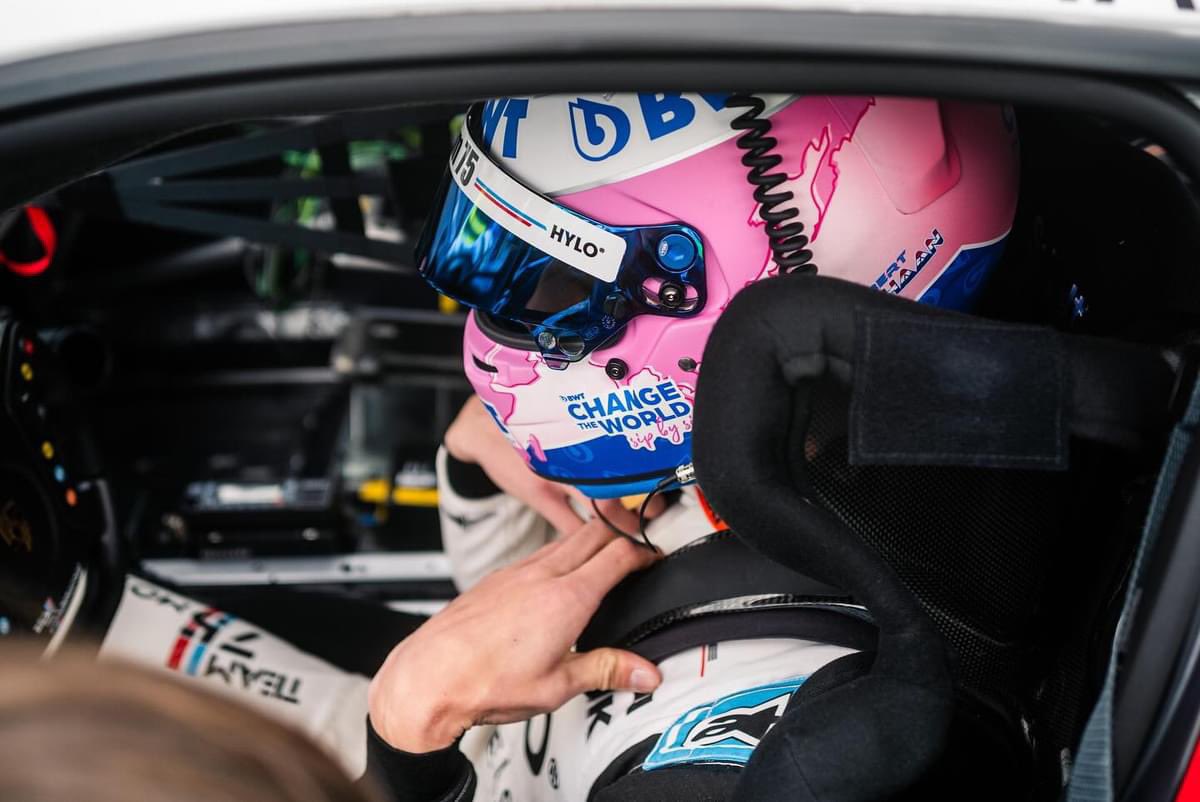 team75bernhard's tweet photo. Engines ready to roar - it’s RACE WEEK! 🔊 Zandvoort is just around the corner! 🇳🇱🏎️

#RaceForPassion #Team75
@CarreraCupDE @CMCZtweets
#Team75Motorsport #Porsche
1️⃣4️⃣ #RobertdeHaan 1️⃣5️⃣ #JanneStiak
#PorscheSixtCarreraCupGermany
#PorscheMotorsport #Motorsport
@Timo_Bernhard https://t.co/i7ShZ0kh0w