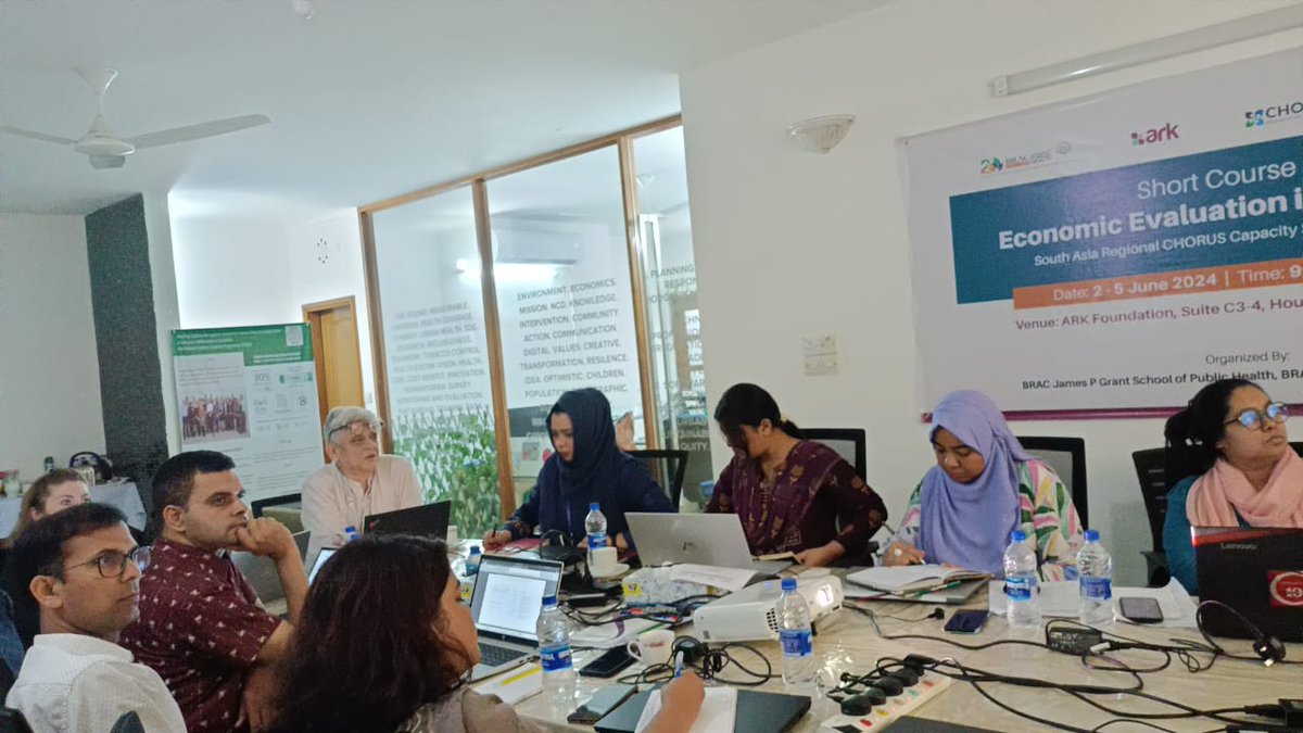 BRACJPGSPH's tweet photo. 📸 Snapshots from a short course on Economic Evaluation, organised by BRAC JPGSPH &amp; @arkfoundation1, as part of @ChorusUrban South Asia Regional Capacity Strengthening activities; &amp; facilitated by @UniversityLeeds Lecturer Bryony Dawkins &amp; Dr @Zahid_Quayyum, Prof, BRAC JPGSPH. https://t.co/qQTzfs9TWX