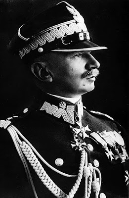 143 lata temu, 3 czerwca 1881 roku w Grodnie urodził się Juliusz Rómmel – pułkownik Armii Imperium Rosyjskiego oraz generał dywizji Wojska Polskiego, uczestnik wojny rosyjsko-japońskiej, Wielkiej Wojny, podczas wojny polsko-bolszewickiej dowódca 1. Dywizji Kawalerii wielokrotnie