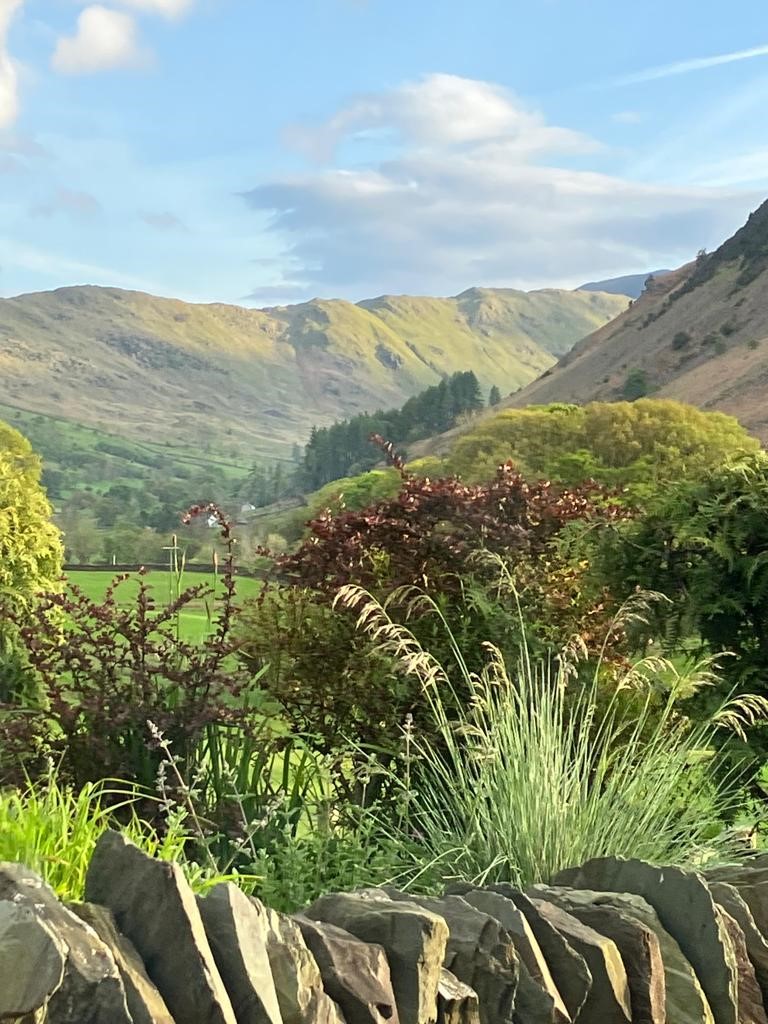 BlackmorePrint's tweet image. 🗓️Here's our June calendar photo (bit.ly/2024BlackmoreC…)

Credit: taken by Neville Rolt, our fine art print specialist.  

📷   Patterdale, Lake District in Cumbria.  
#blackmorecalendarphotos #CarbonBalanced #lakedistrict #superbprintnaturally
