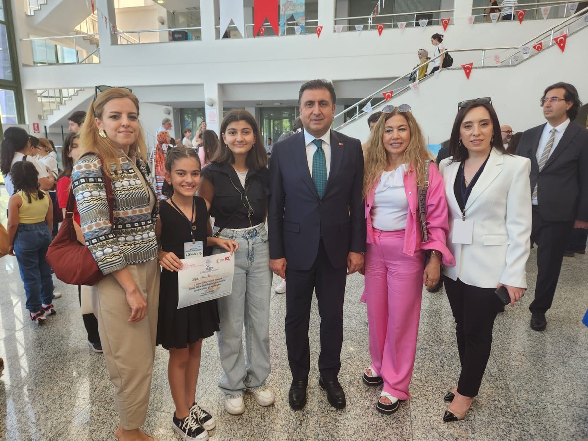 bpasabilsem's tweet photo. İstanbul Çocuk Kongresindeyiz. #filizseçkin @istanbulilmem @gulsenozer9 @HasanCelik_61 @MemBayrampasa 
@istmem_oer https://t.co/C5FDd217Ew