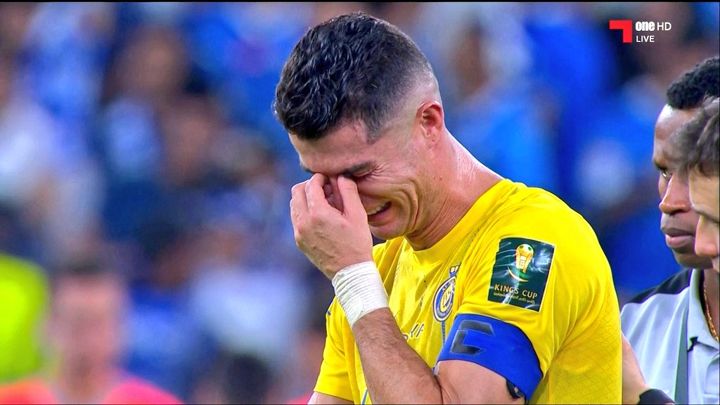 BadiShakra's tweet photo. أصبحت أعرف ميول الأشخاص الرياضيه دون سؤال..!..
بالفعل..الرياضه تنعكس على القيم والسلوك..!
#الصورة_تقول
#الروح_الرياضيه
#اليوم_العالمي_للوالدين https://t.co/lXs00iDUZp
