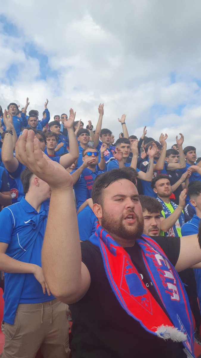 ZHH_1925 tweet media