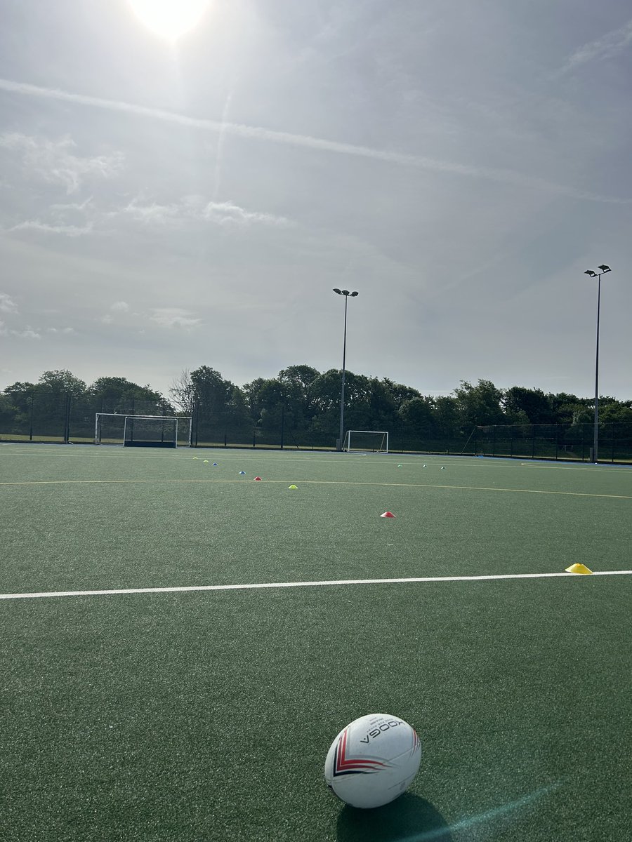 First lesson back after half term and it’s rugby in the sun for our year 9 girls🤩🏉