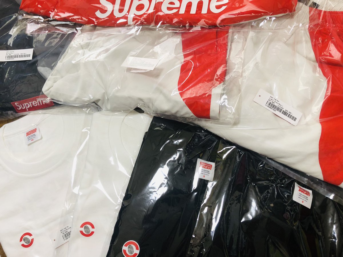 🔥Supreme好きのボブさん🔥 tweet media