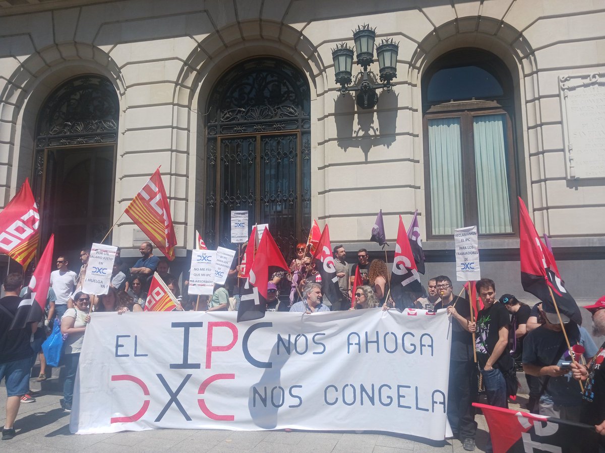 CGTARAGON's tweet photo. Concentración en Zaragoza @CGTenDXC en Huelga 3,4 y 5 de junio. #HuelgaDXC #DXCStrike https://t.co/vwLMhnYq75